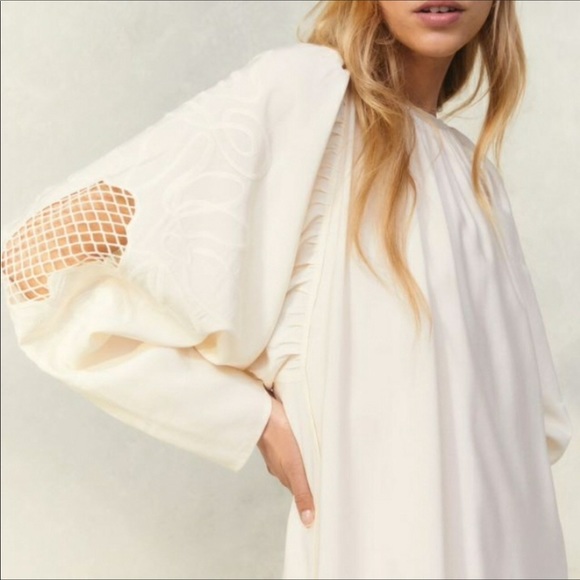 H&M BEIGE VOLUMINOUS BEIGE DRESS WITH MESH SLEEVES - Picture 2 of 4